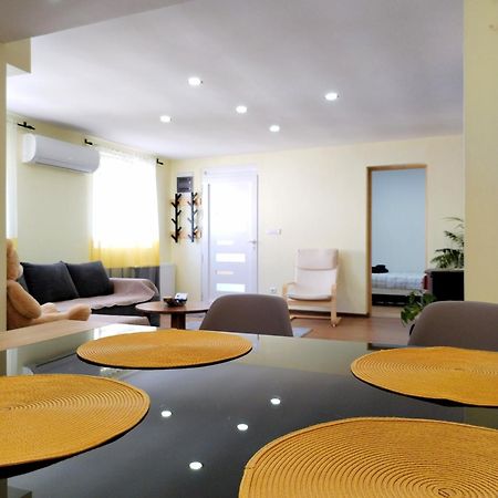 Nikas Apartman دونيي ميلانوفاتس المظهر الخارجي الصورة