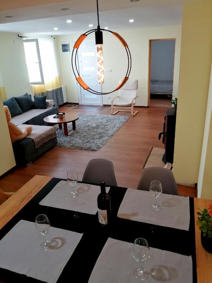 Nikas Apartman دونيي ميلانوفاتس المظهر الخارجي الصورة